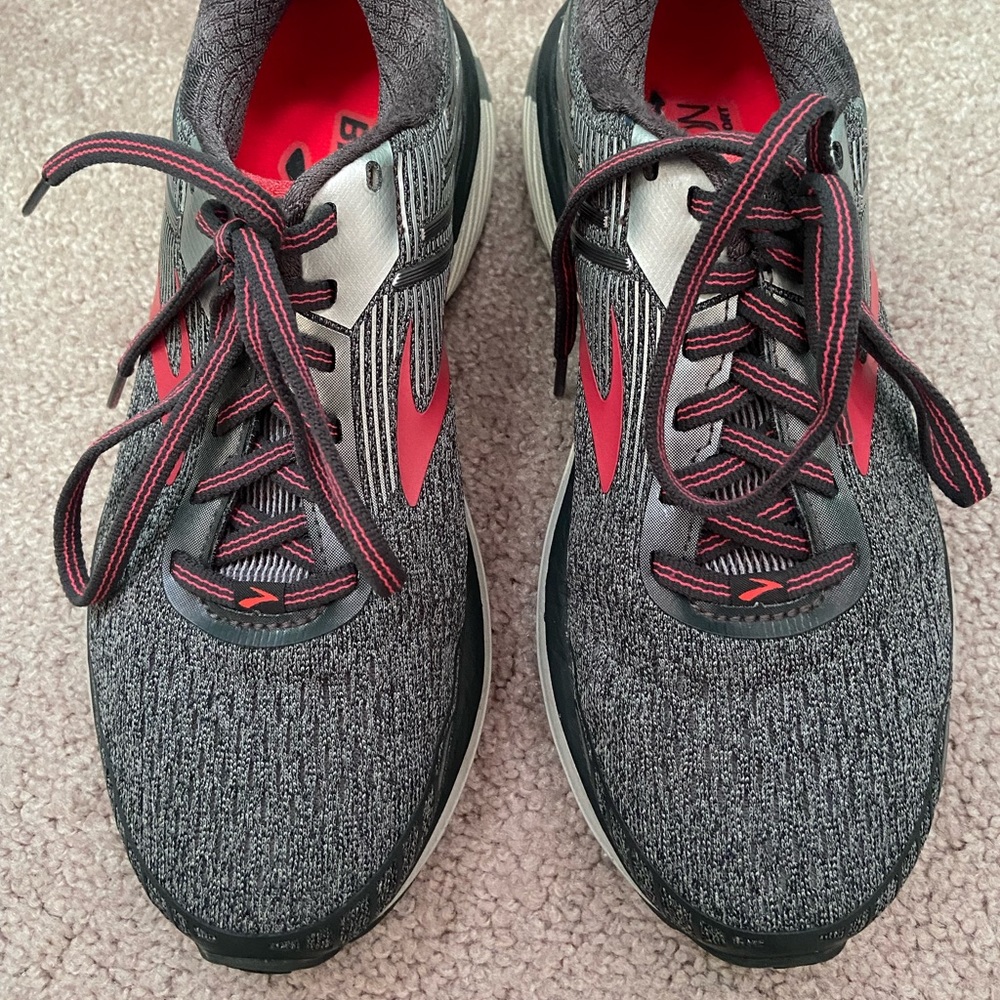 Brooks Adrenaline GTS 18